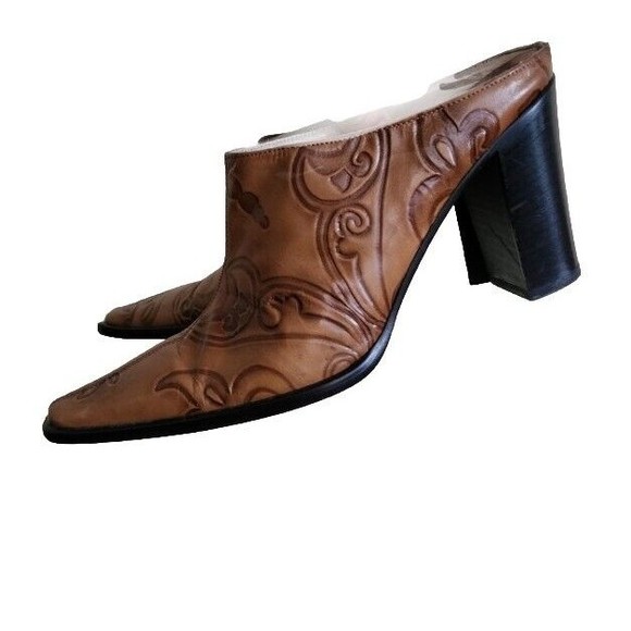 Via Spiga Shoes - Via Spiga Italy All Leather Mule cowboy boots size 8 B Camel Tan Brown Embossed